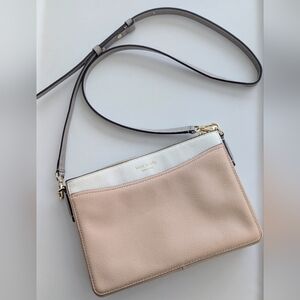 NWOT Kate Spade Light Pink/ Warm Beige and White Crossbody Bag